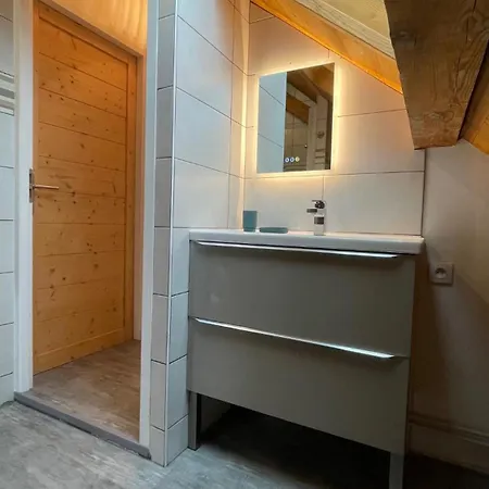 Maison Feli' بيت للعطل *
