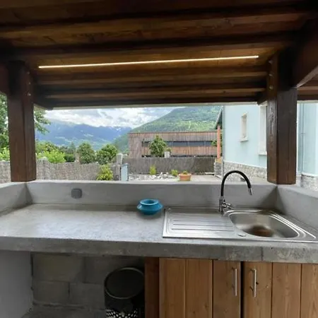 Maison Feli' بيت للعطل